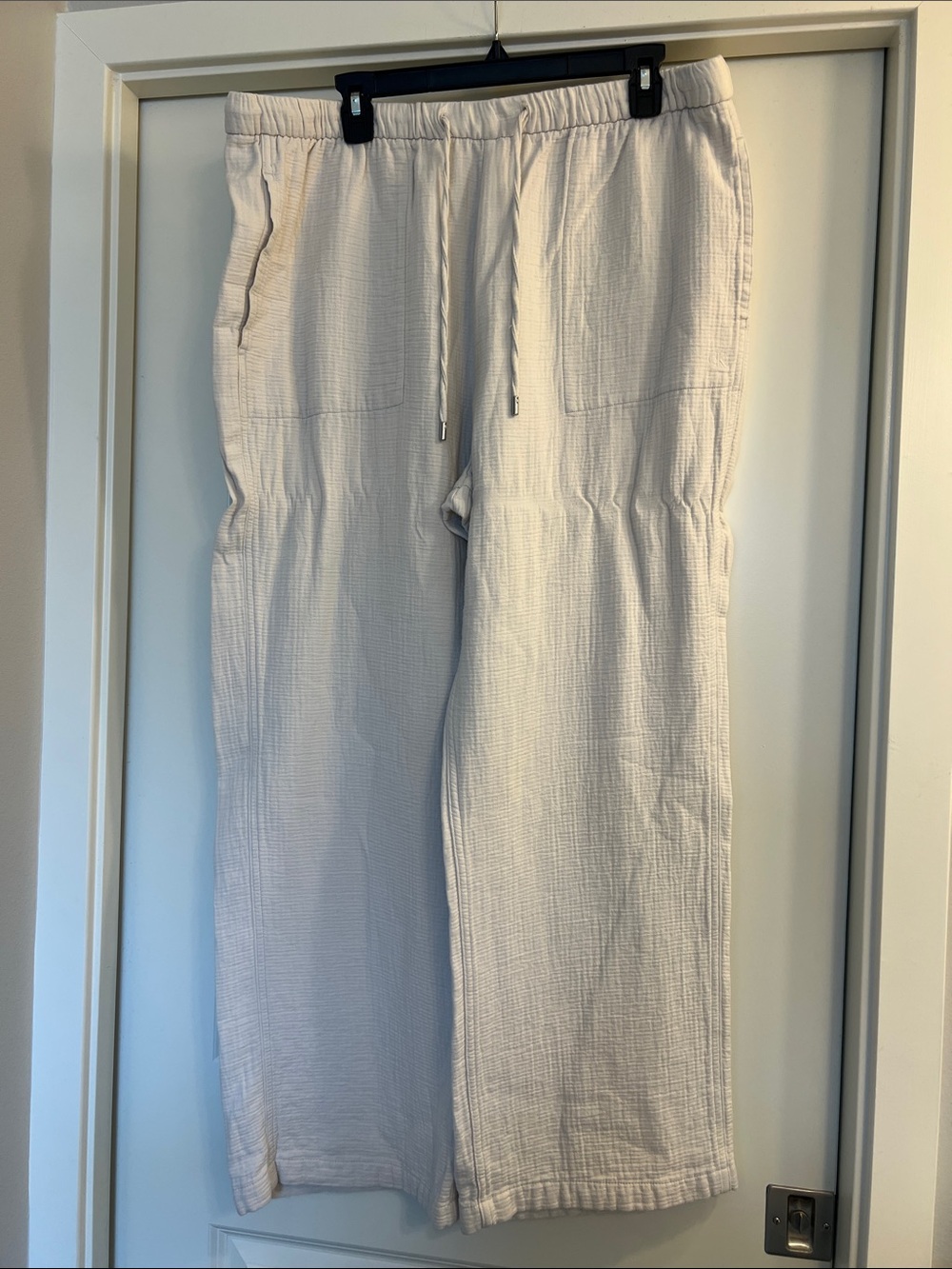 Women's Lightweight Drawstring Cotton-Blend Pants in Cream